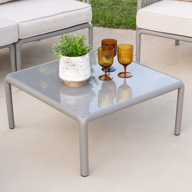 Hoya – set da giardino di design con divano, poltrone e tavolino