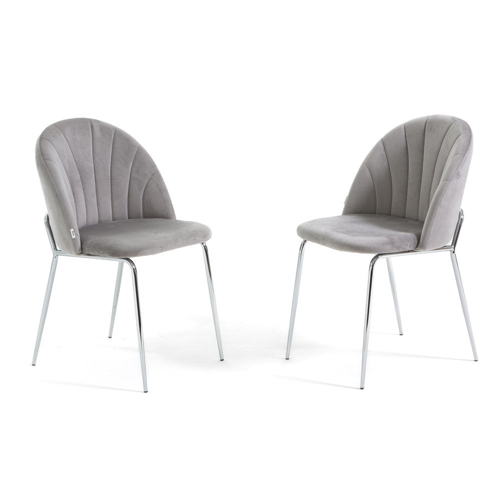 Sonia – sedia in velluto con schienale interno trapuntato, colore grigio chiaro, gambe argento