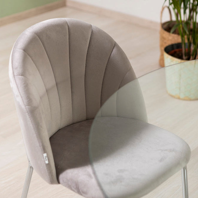 Sonia – sedia in velluto con schienale interno trapuntato