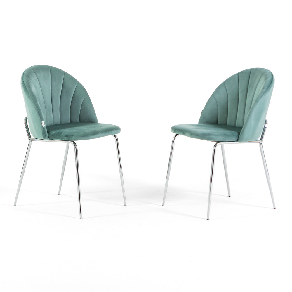 Sonia – sedia in velluto con schienale interno trapuntato, colore verde giada, gambe argento