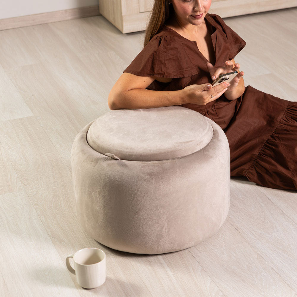 Nala – pouf contenitore in velluto con vassoio reversibile
