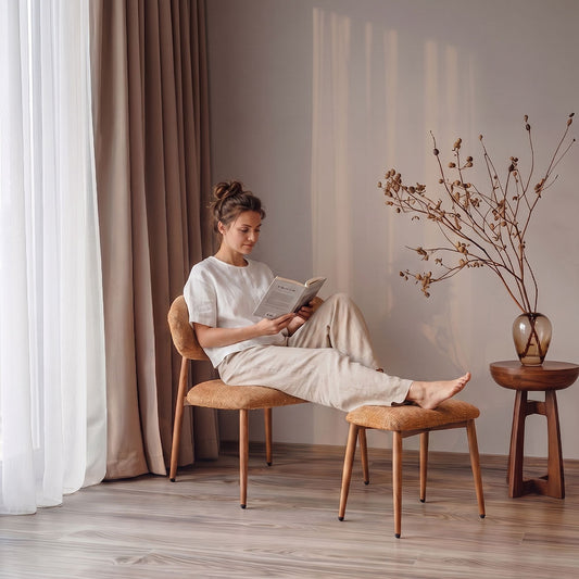 Anastasia – poltrona relax in bouclé con poggiapiedi