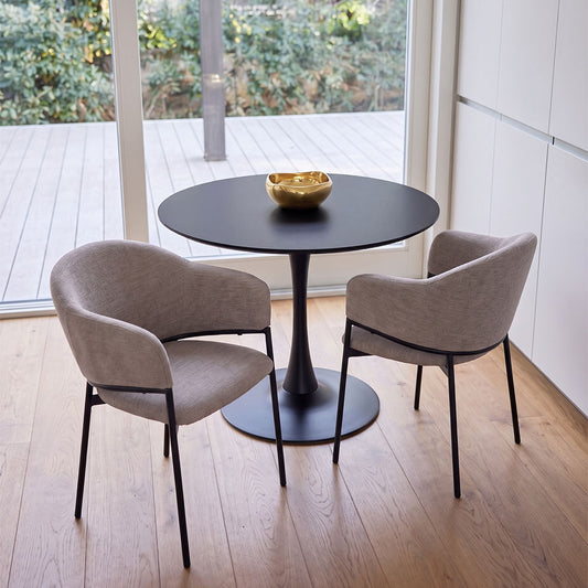 Grace – Poltroncina in tessuto ciniglia con gambe in acciaio