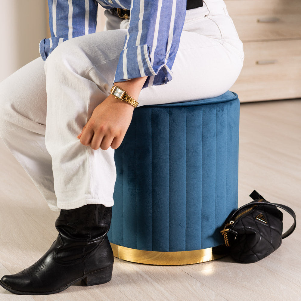 Ruby – pouf cilindrico in velluto trapuntato con base cromata